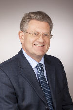 Bezirkshauptmann
 HR Mag. Dr. Heinz Schwarzbeck